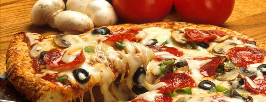 Hungry? 5 Great Reasons You Should Order Pizza Right Now