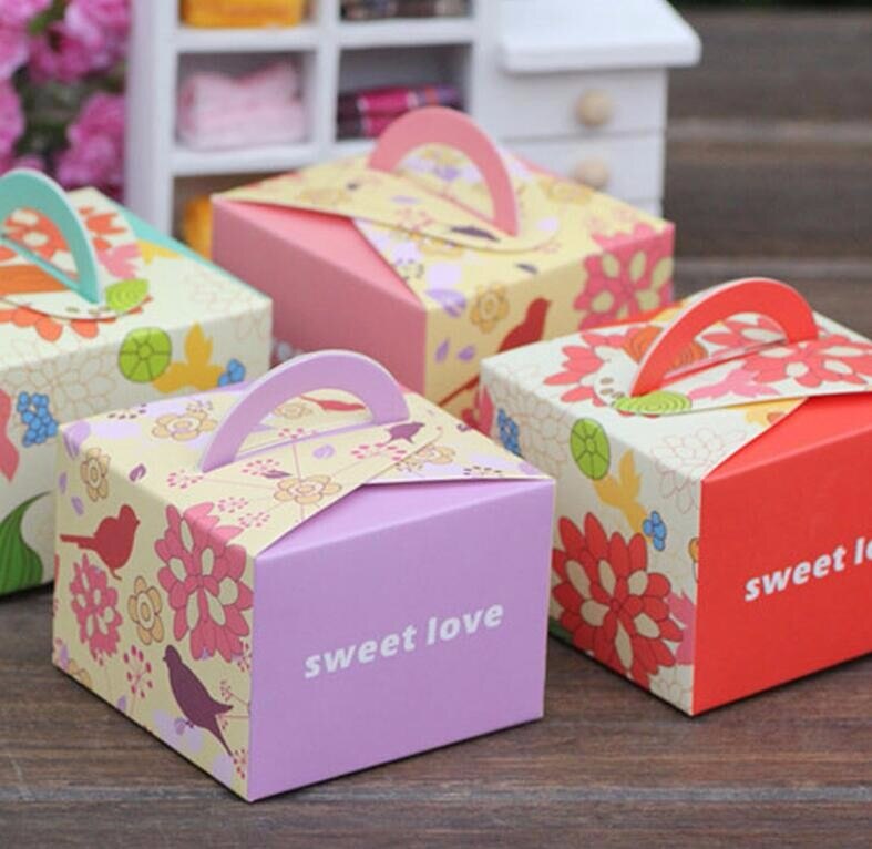What Kinds Of Candy Boxes Are Better to Attract Customers?